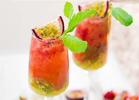 Fruchtiger Passionsfrucht-Mocktail